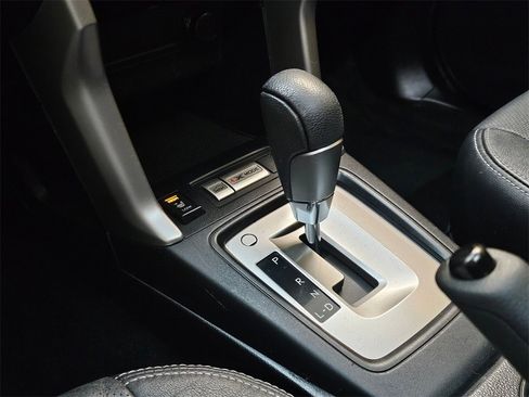 Used 2015 Subaru Forester 2.5i Limited image 27