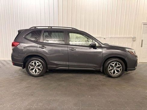 Used 2020 Subaru Forester Premium AWD/4WD image 22