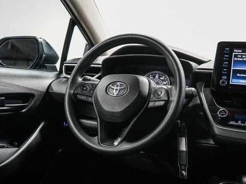 Certified 2022 Toyota Corolla LE image 16