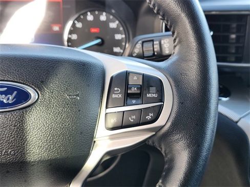 Certified 2022 Ford Explorer XLT w/ Equipment Group 202A image 31