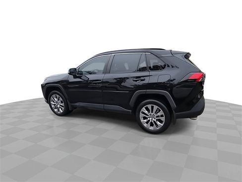 Used 2024 Toyota RAV4 XLE Premium image 6