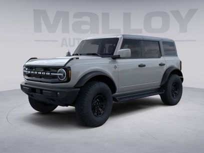 New 2026 Ford Bronco Outer Banks w/ Sasquatch Package