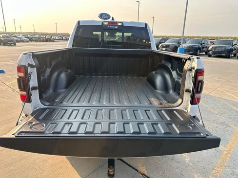 Used 2020 RAM 1500 Laramie AWD/4WD image 7