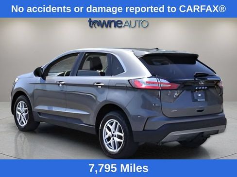 Used 2024 Ford Edge SEL w/ Convenience Package AWD/4WD image 3