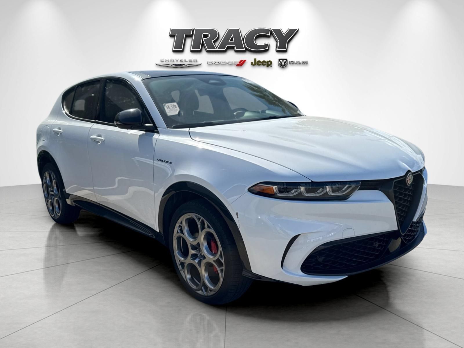 Used 2024 Alfa Romeo Tonale Veloce AWD/4WD image 2