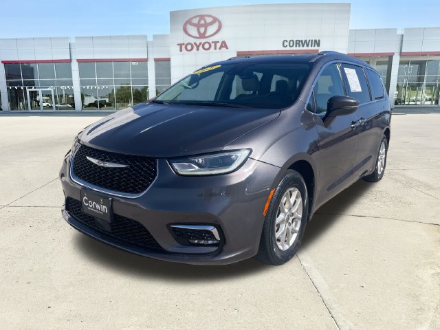 Used 2021 Chrysler Pacifica Touring-L FWD image 7