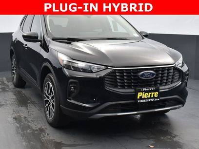 New 2025 Ford Escape SE