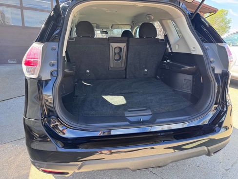 Used 2014 Nissan Rogue S image 24