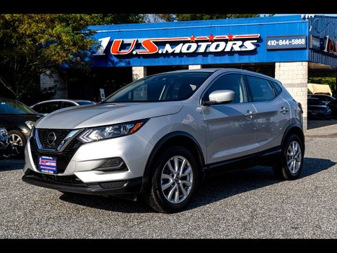 Used 2021 Nissan Rogue Sport S image 1