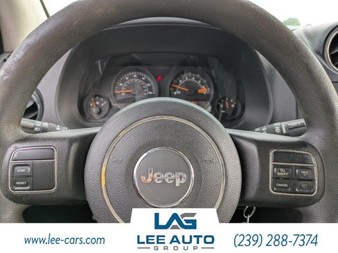 Used 2014 Jeep Compass Sport w/ Power Value Group FWD image 20