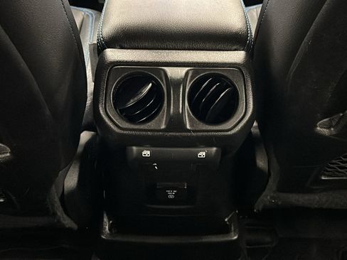 Used 2024 Jeep Wrangler Unlimited Rubicon 4xe w/ Technology Group image 33