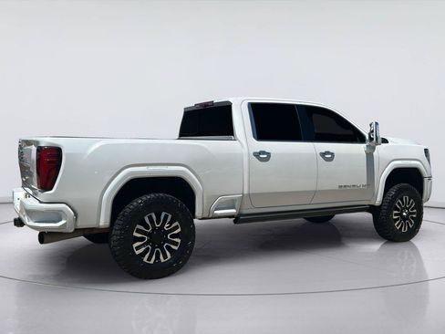 Used 2024 GMC Sierra 2500 Denali Ultimate AWD/4WD image 4