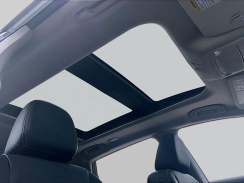 Used 2024 Nissan Murano Platinum w/ Cargo Package image 26