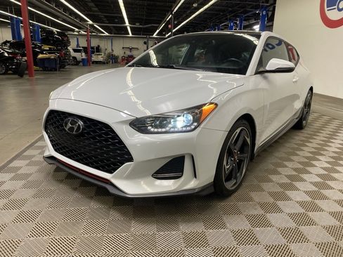 Used 2019 Hyundai Veloster Turbo image 4