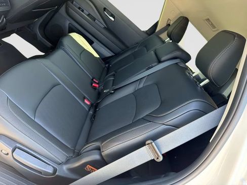 New 2026 Nissan Pathfinder SL AWD/4WD image 14
