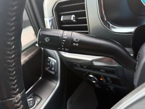 Used 2021 Ford F150 Lariat w/ FX4 Off-Road Package AWD/4WD image 21