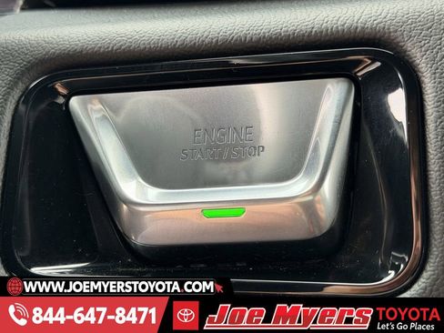 Used 2025 GMC Yukon Denali image 21