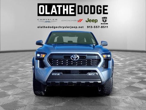 Used 2025 Toyota Tacoma SR5 image 31