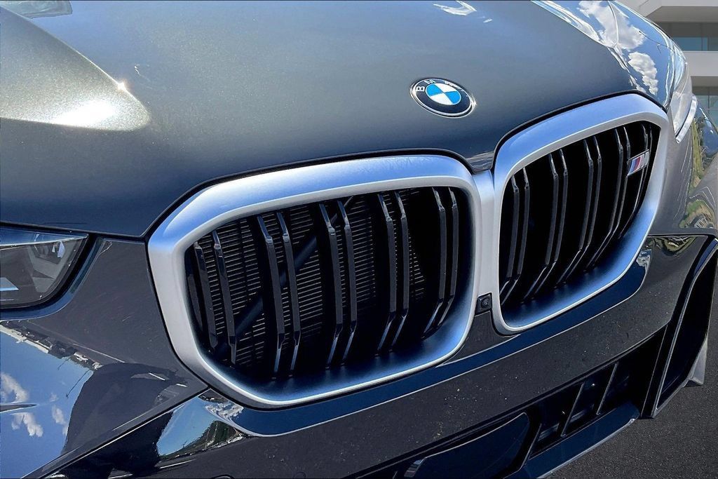 Used 2025 BMW X5 M60i AWD/4WD image 33