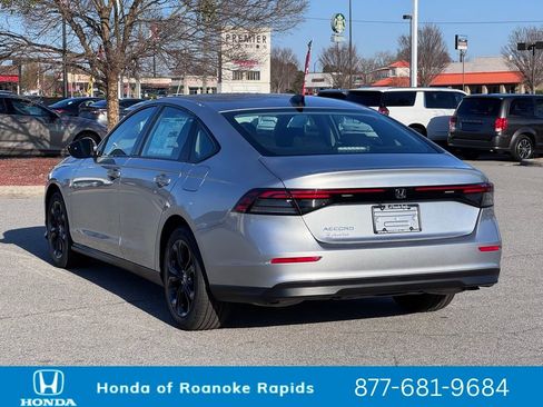 New 2025 Honda Accord SE image 24