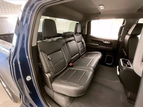 Certified 2023 GMC Sierra 1500 SLT w/ SLT Premium Package image 18