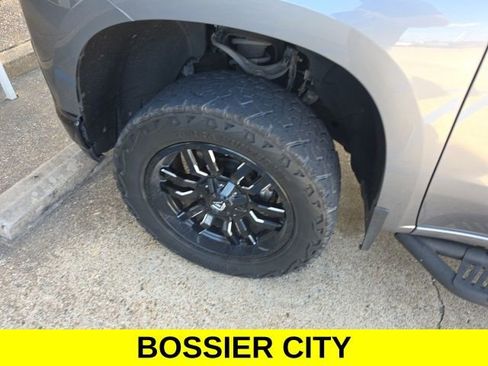 Certified 2020 Chevrolet Silverado 1500 LT Trail Boss image 2