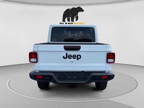 New 2026 Jeep Gladiator Sport AWD/4WD image 4