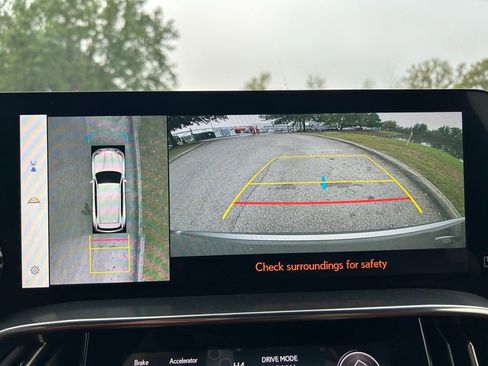 Used 2023 Lexus LX 600 F Sport w/ Accessory Package (Z1) image 25