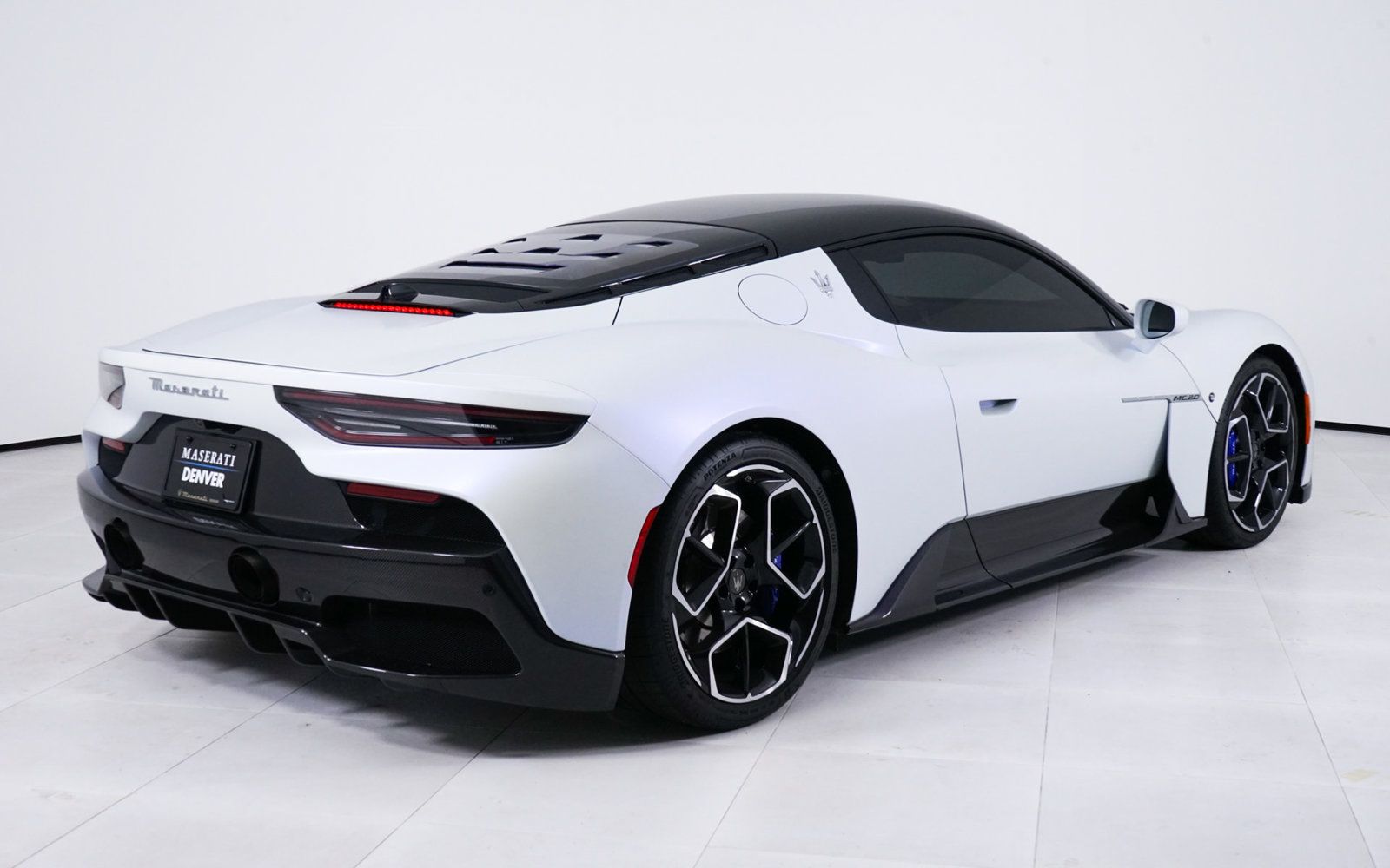 Used 2023 Maserati MC20 Coupe RWD image 44