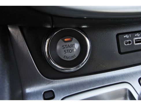 Used 2020 Nissan Murano S FWD image 27