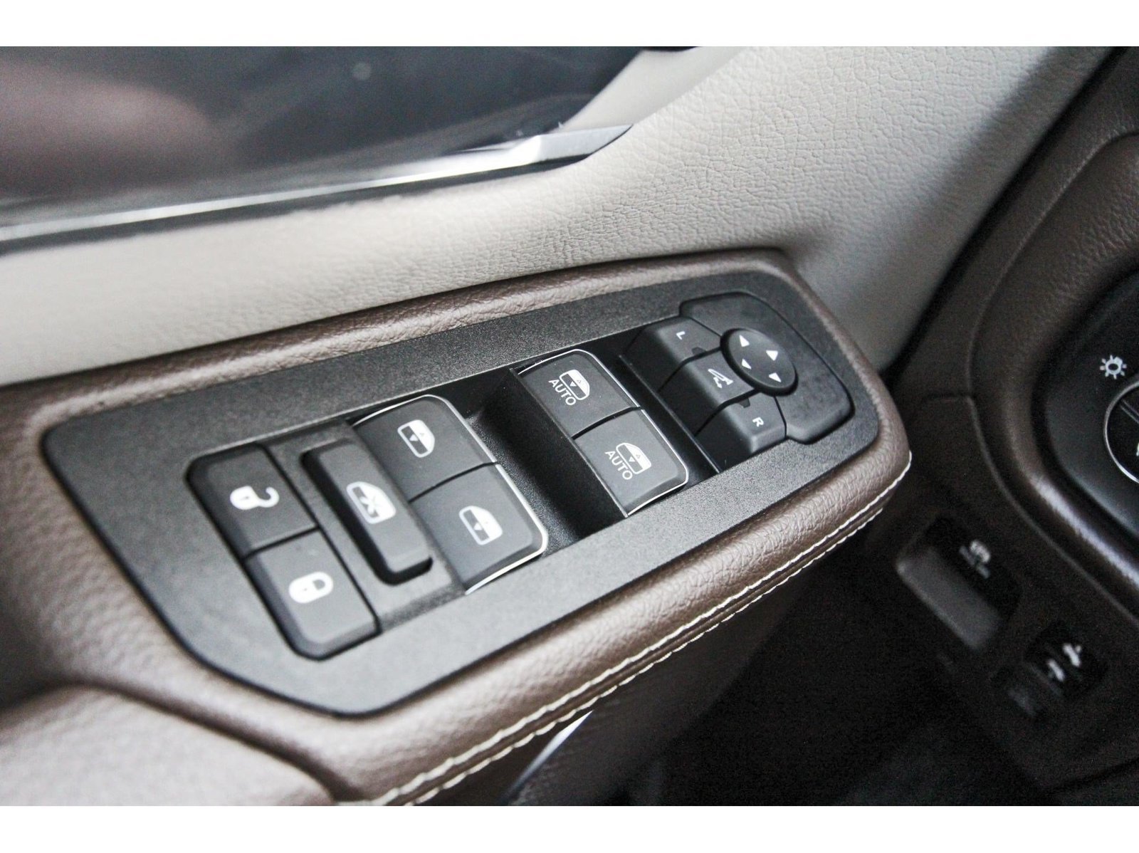 Used 2025 RAM 1500 Laramie w/ Bed Utility Group AWD/4WD image 20