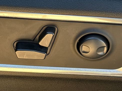 Used 2022 RAM 1500 Laramie image 22