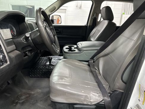 Used 2014 RAM 3500 Tradesman w/ Chrome Appearance Group image 23