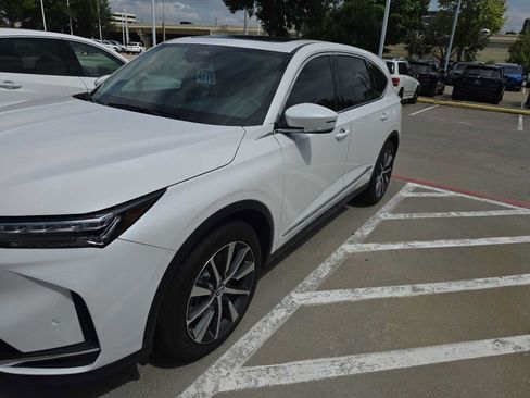 Certified 2025 Acura MDX FWD w/ Technology Package image 1