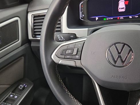 Used 2022 Volkswagen Atlas Cross Sport SE AWD/4WD image 19