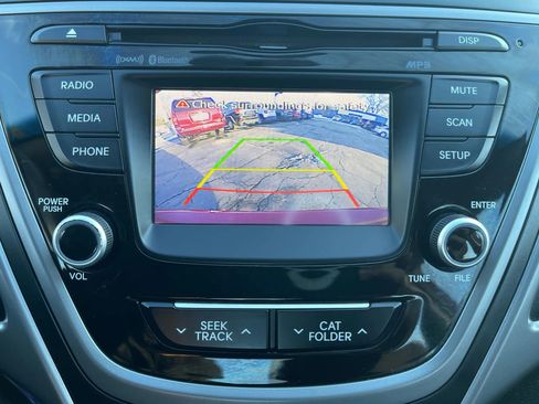 Used 2016 Hyundai Elantra Sport image 17