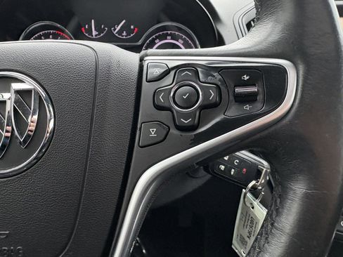 Used 2017 Buick Regal Sport Touring image 11