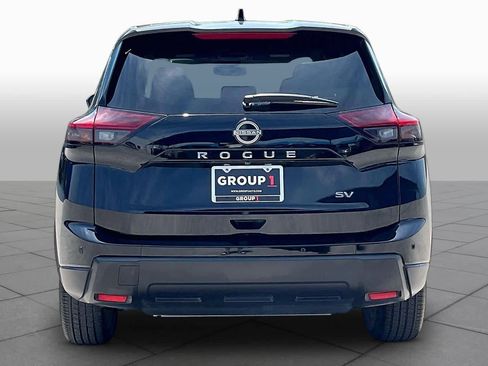 Used 2024 Nissan Rogue SV FWD image 5