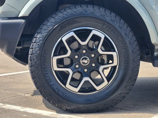 Used 2024 Ford Bronco Outer Banks AWD/4WD image 10