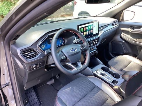 New 2025 Ford Escape ST-Line Elite image 28
