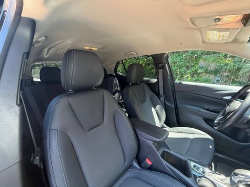Used 2025 Buick Encore GX Preferred FWD image 35