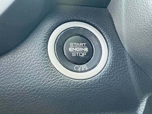 Used 2024 RAM 3500 Big Horn AWD/4WD image 17