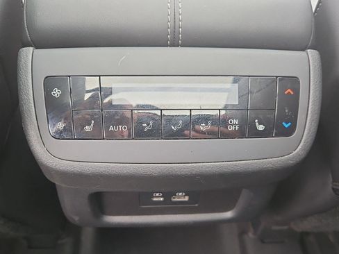 Used 2024 Nissan Pathfinder SL w/ SL Premium Package AWD/4WD image 18