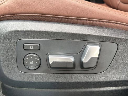 New 2026 BMW X5 xDrive50e w/ M Sport Package image 19