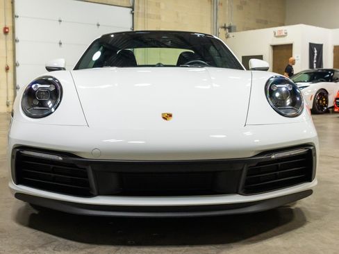 Used 2020 Porsche 911 Carrera 4S AWD/4WD image 18