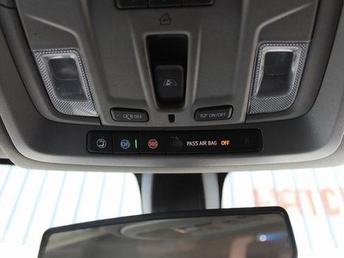 Used 2021 Chevrolet Silverado 1500 LT Trail Boss w/ Convenience Package II image 19