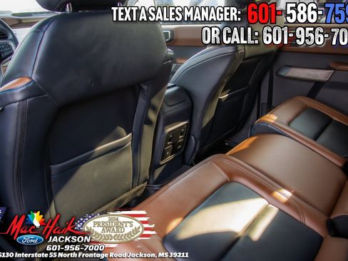 Used 2023 Ford Bronco Outer Banks image 11