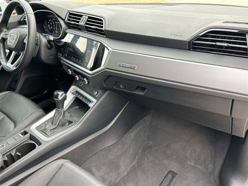 Used 2024 Audi Q3 2.0T Premium image 20
