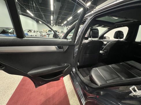 Used 2014 Mercedes-Benz C 300 4MATIC Sedan image 22