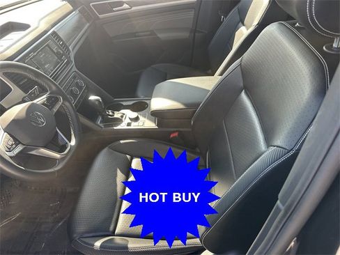 Certified 2022 Volkswagen Atlas Cross Sport SE image 17